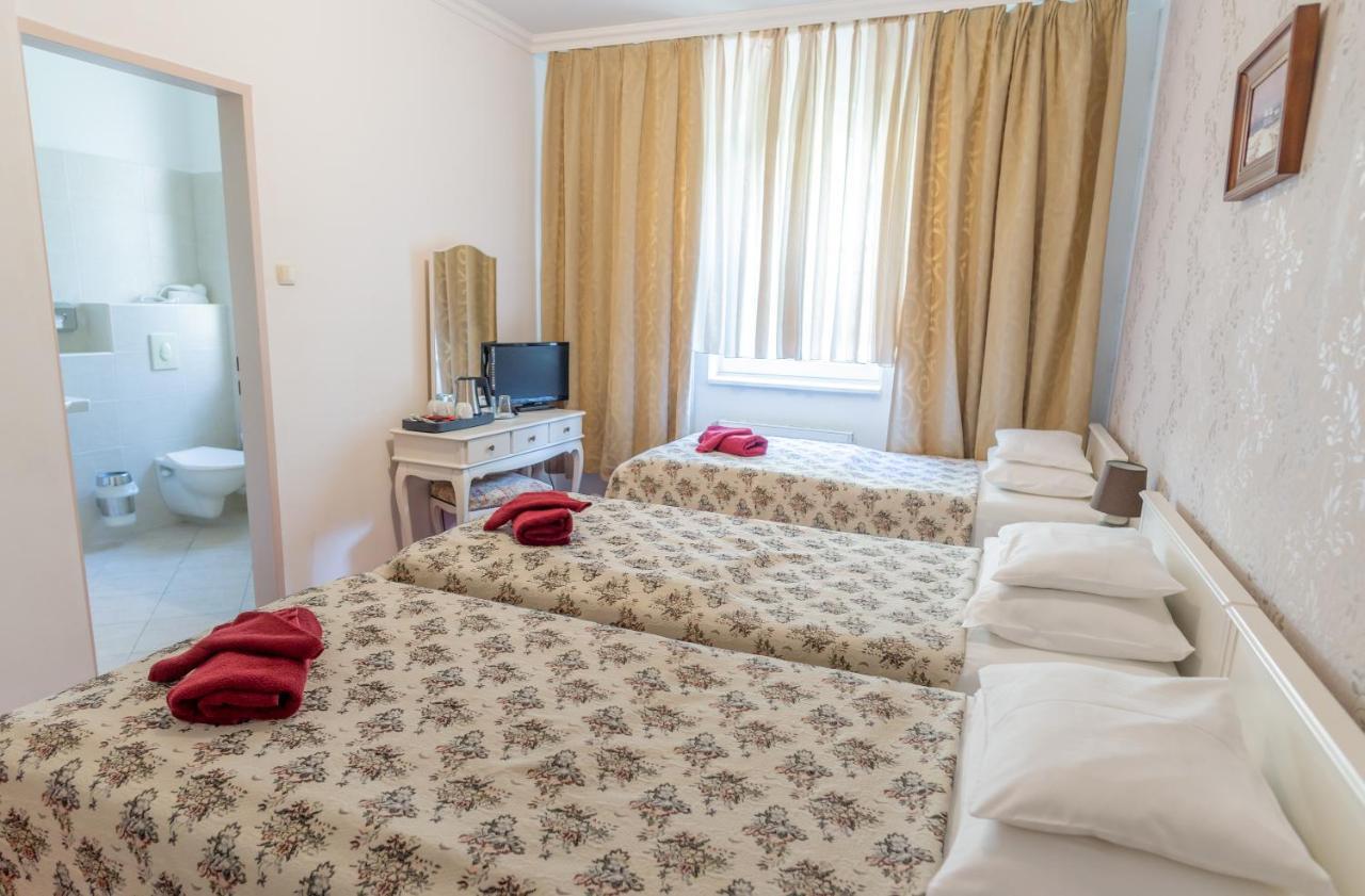 Walzer Hotel Budapest Bagian luar foto