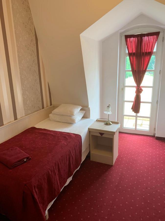 Walzer Hotel Budapest Bagian luar foto